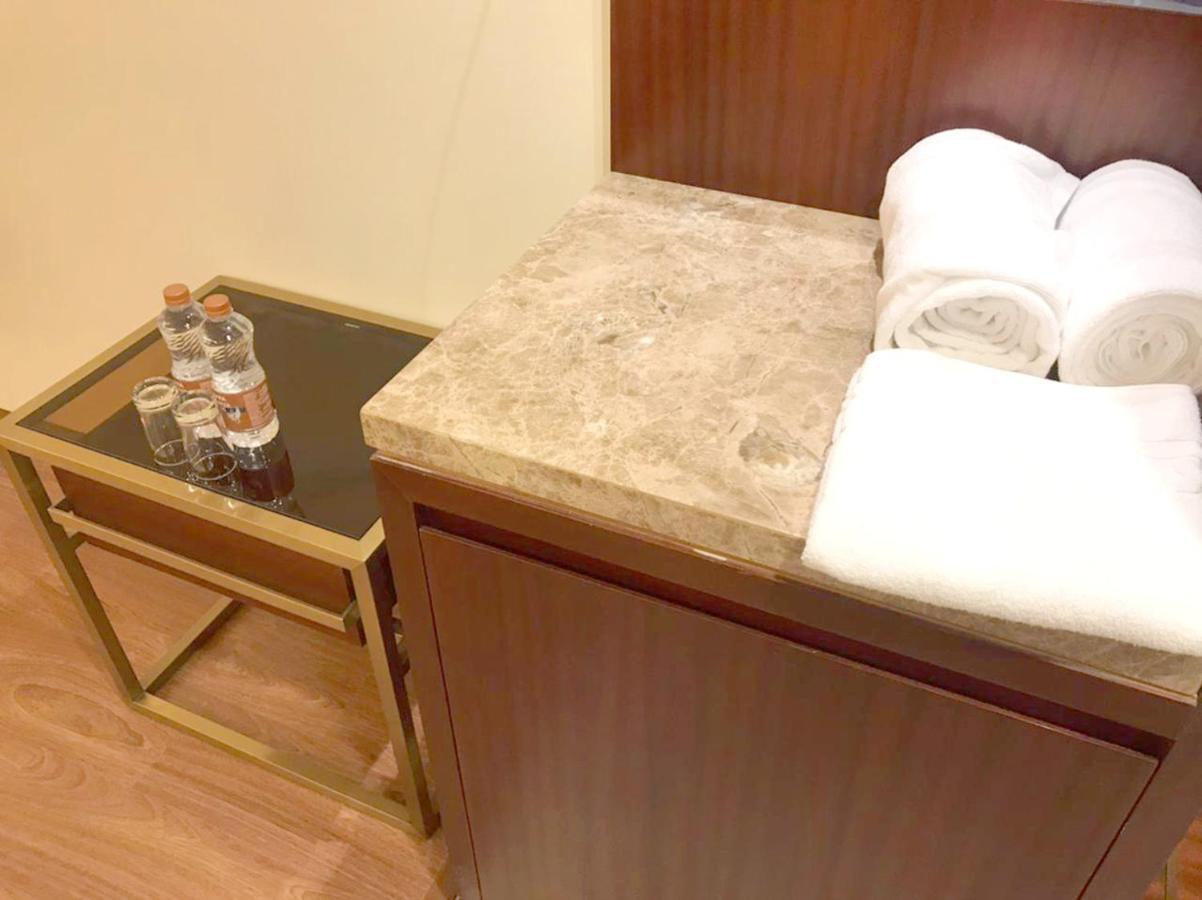 Kay-Em Spectra Hotel Chennai Dış mekan fotoğraf
