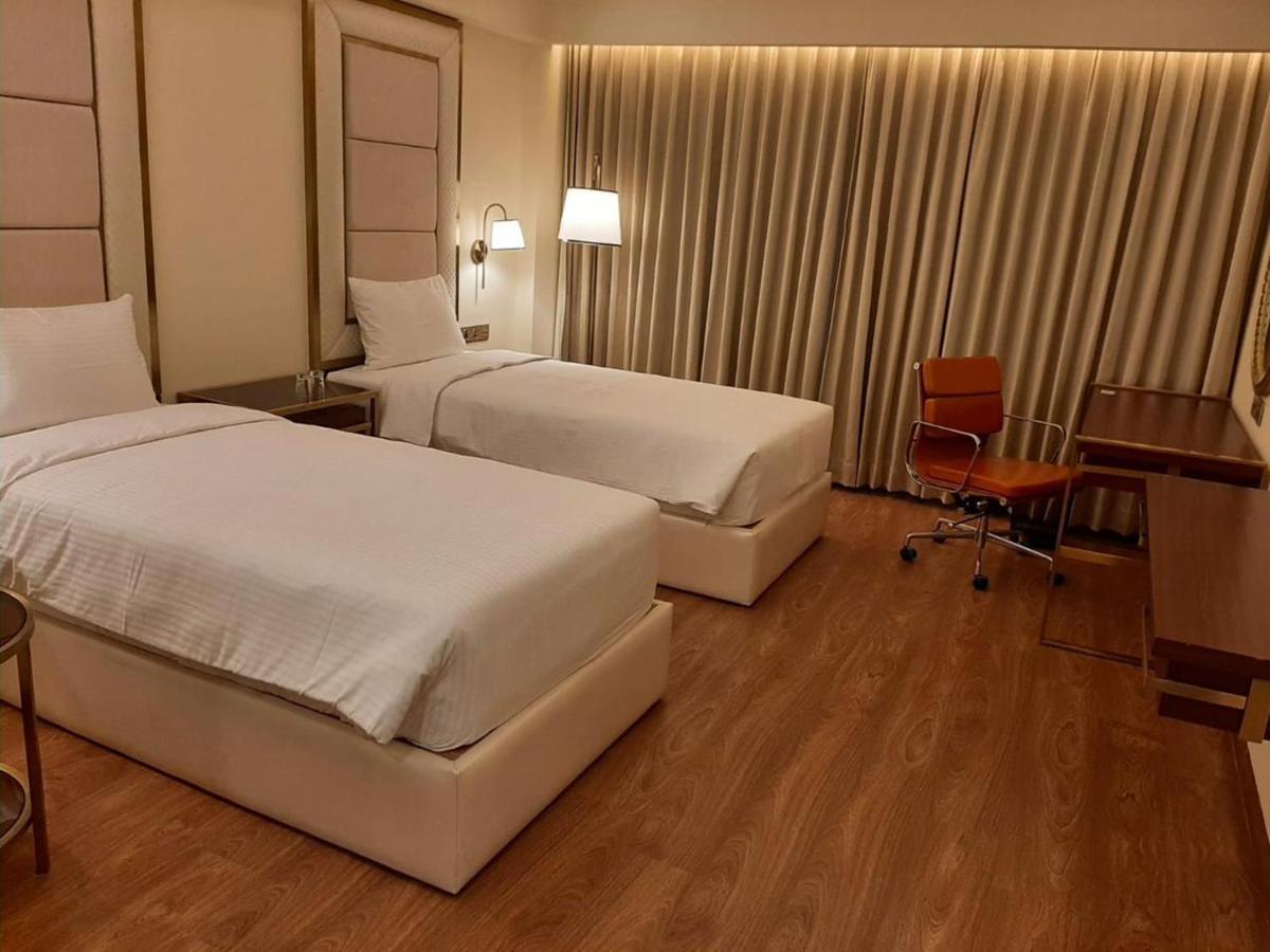 Kay-Em Spectra Hotel Chennai Dış mekan fotoğraf